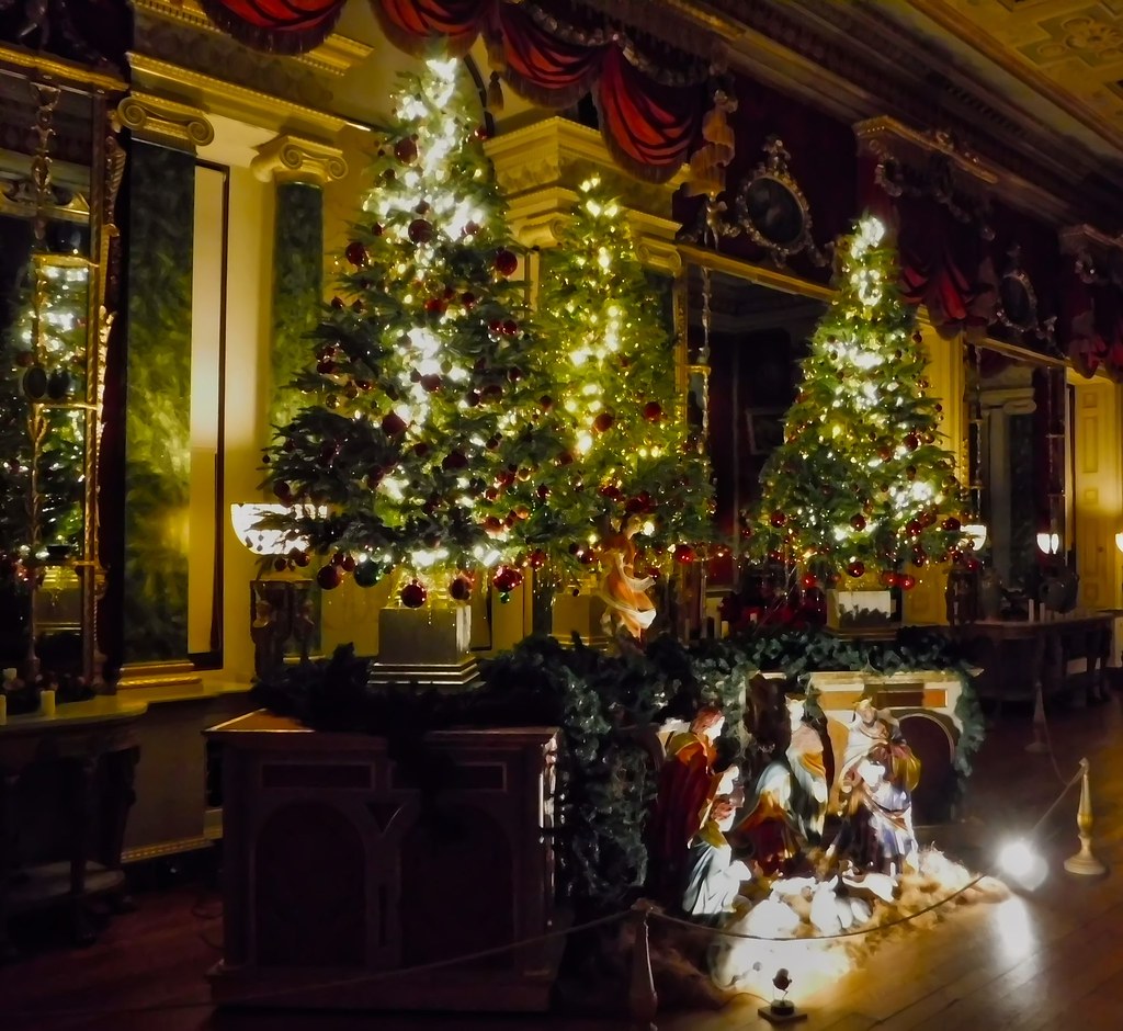 CHRISTMAS AT HOME HAREWOOD HOUSE Number One London